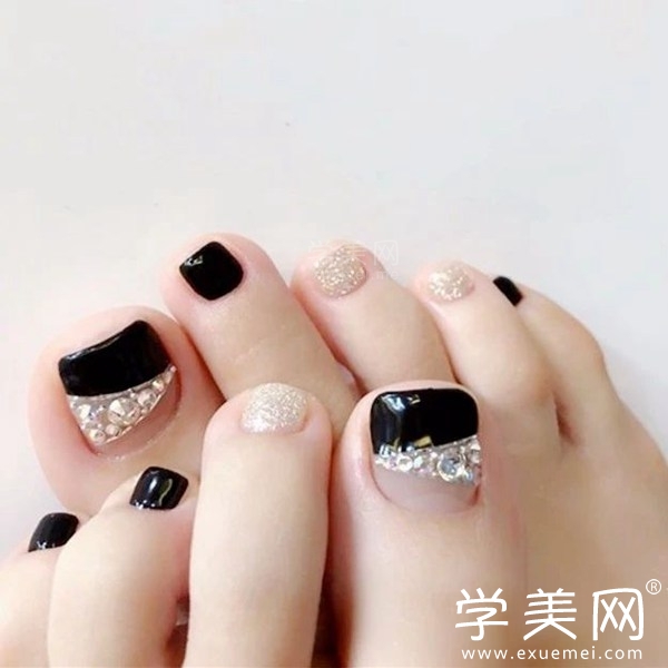 黑色  脚趾美甲  学美网