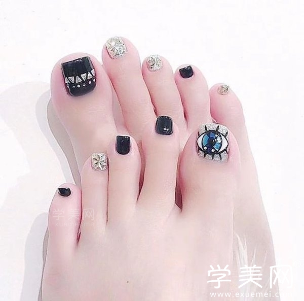 黑色  脚趾美甲  学美网