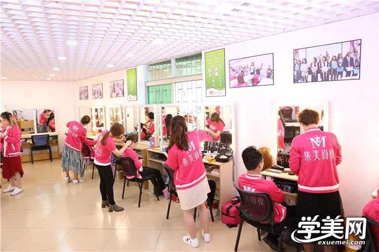 佛山化妆学校,佛山纹绣培训学校,广州化妆培训学校 佛山化妆学校,佛山纹绣培训学校,广州化妆培训学校