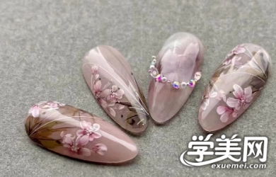  美甲专业班