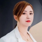 何明明